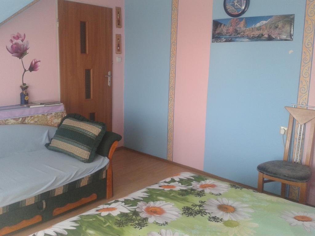 Dom Pod Roza Apartment Лесна Стая снимка